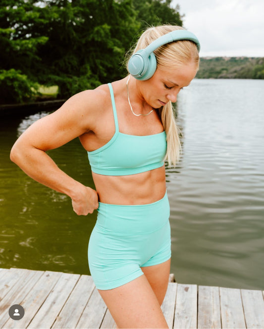 Chloe Sports Bra - Electric Mint